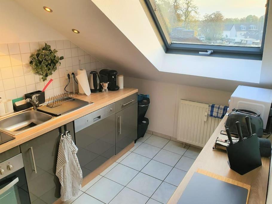 Modernes Und Ruhiges Appartement Mit Loggia Marl Exterior foto